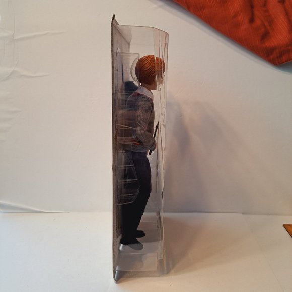 HARRY POTTER RON WEASLEY ACTION FIGURE DOLL HOGWARTS WIZARDING WORLD 10.5" - Picture 4 of 12